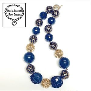 Midnight Elegance Bubblegum Chunky Necklace